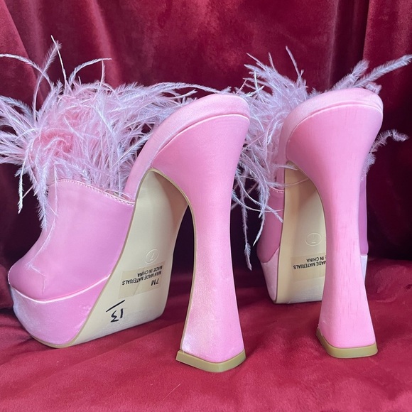 Fashion Nova Pink Feathered Platform Heels - Picture 5 of 9